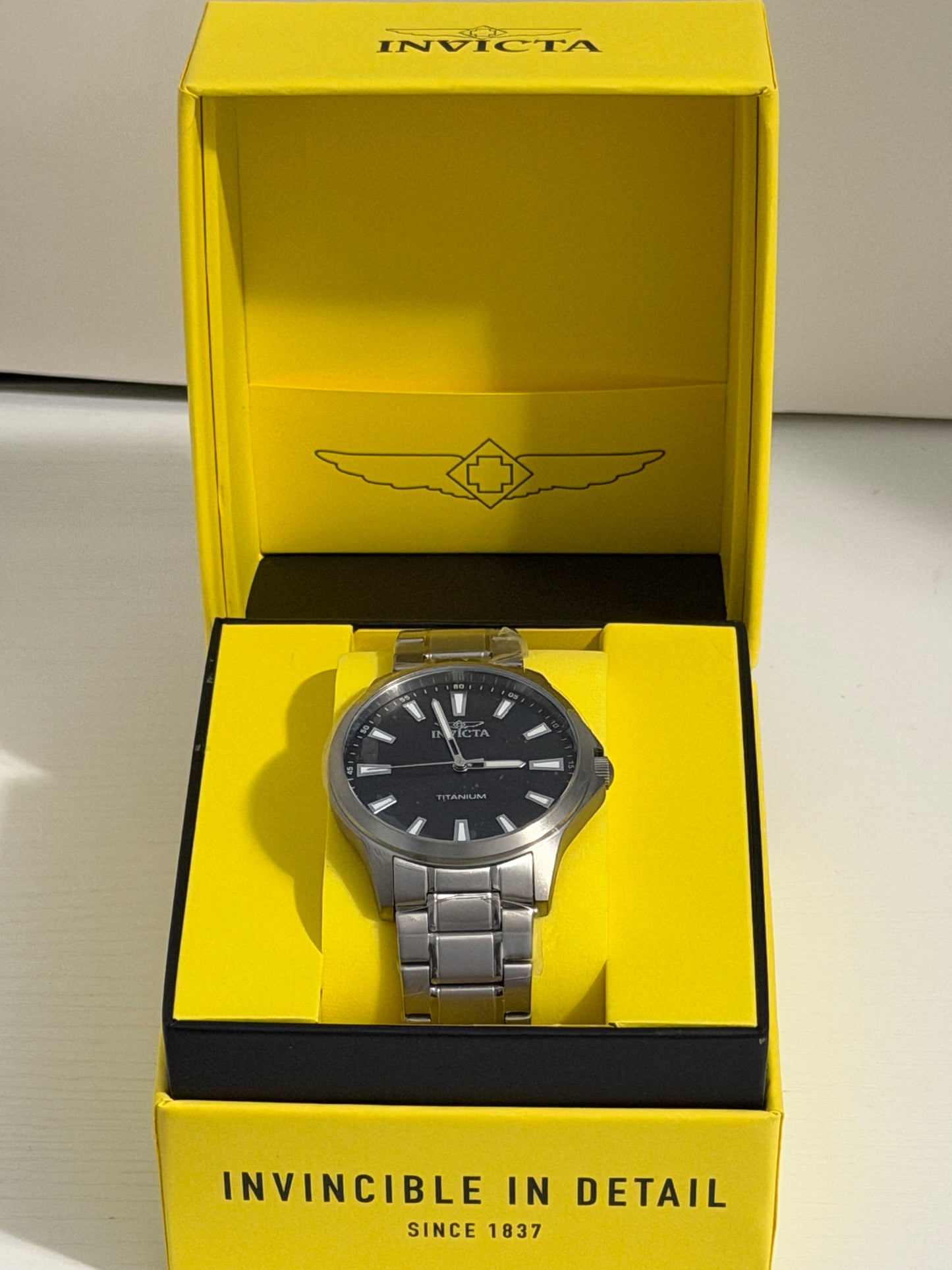 Invicta TI-22 Solid
Titanium Men's Watch - 43mm