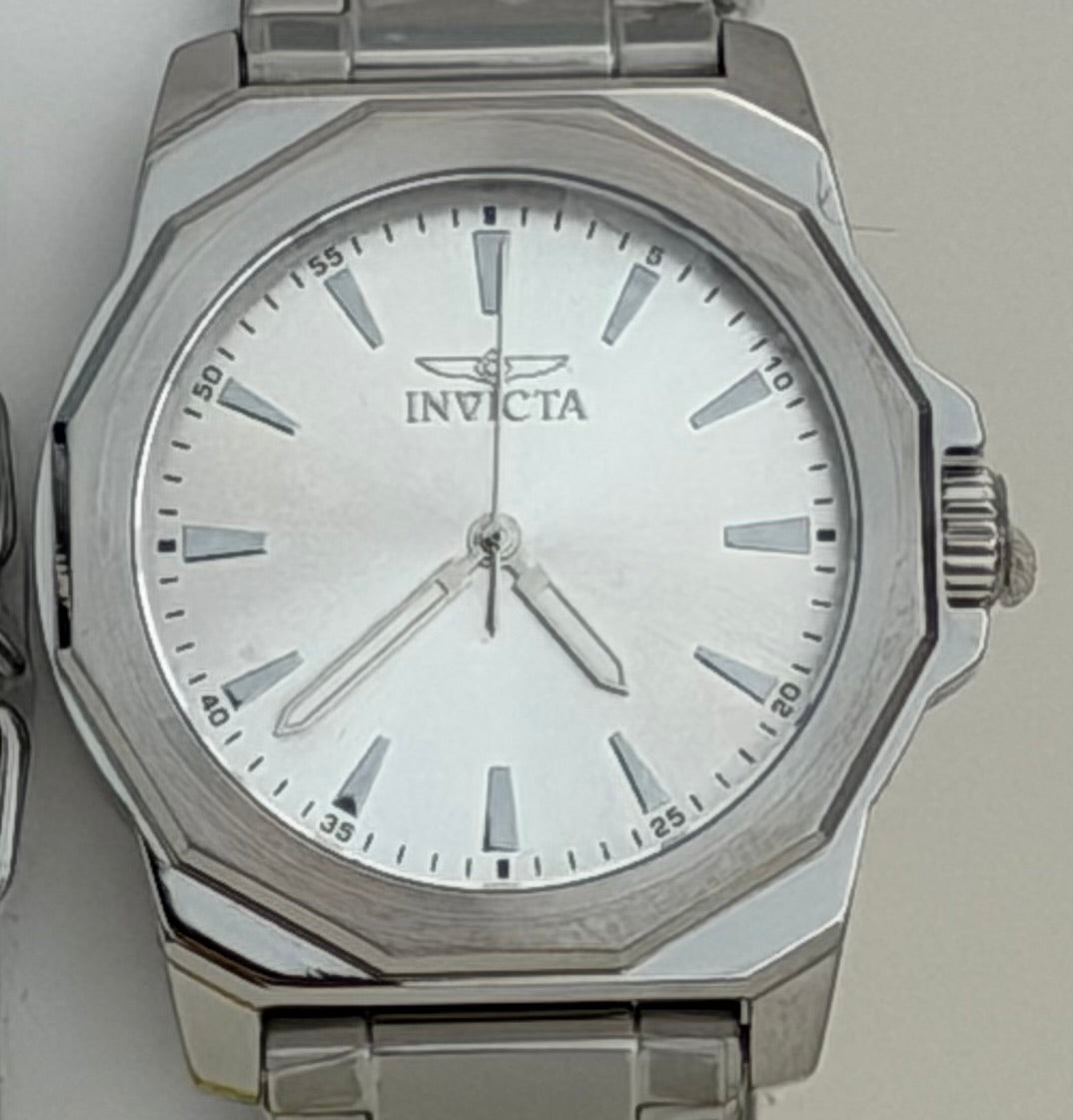 Invicta Speedway
Coeurlyn Women's Watch - 34mm, Steel With Bracelet Set