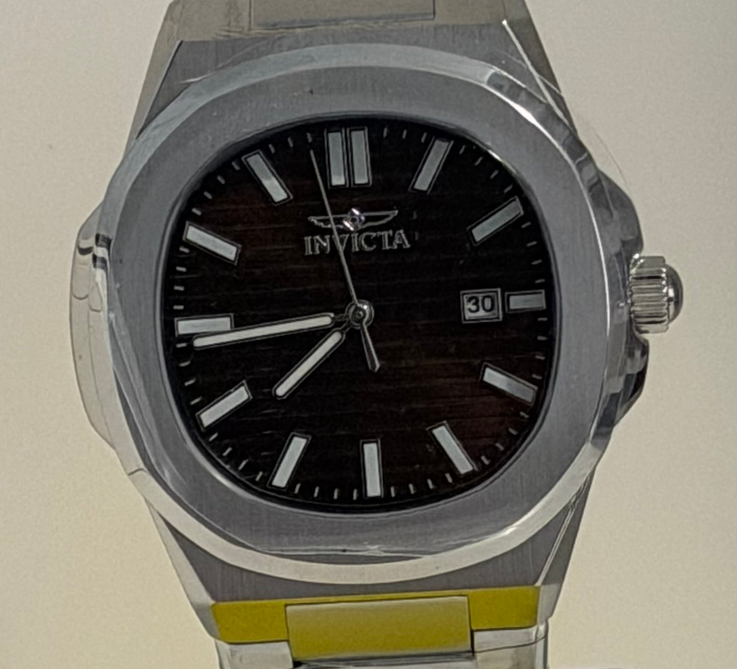 Invicta Speedway Nuvion
Men's Watch - 41mm