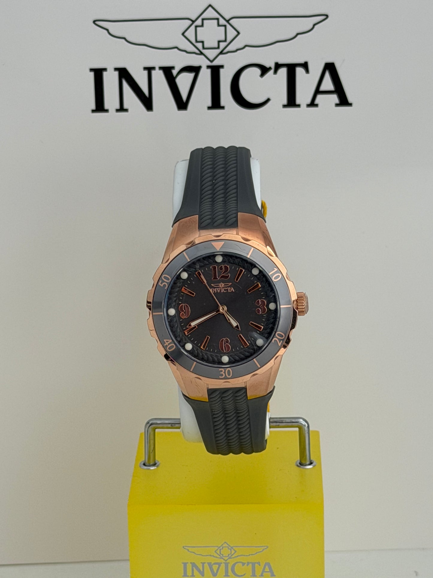 Invicta Angel Halo
Women's Watch - 38mm