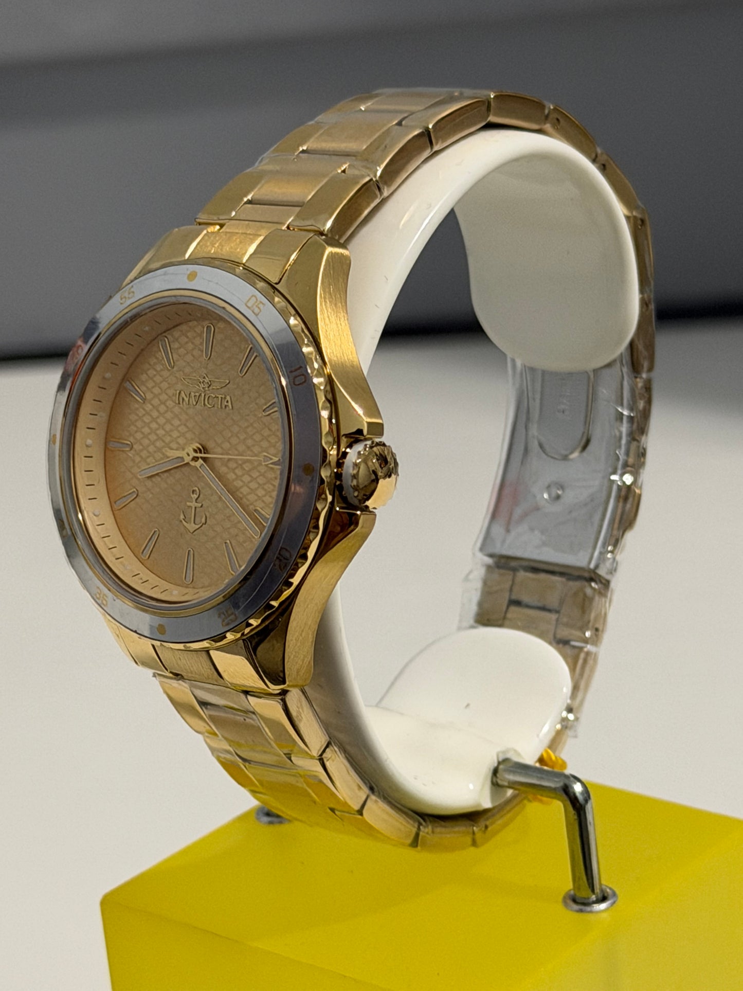 Invicta Ocean Voyage Lady – 38mm