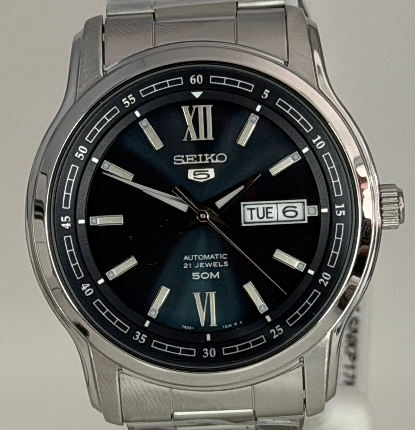 Seiko 5 Automatic 42.3 mm