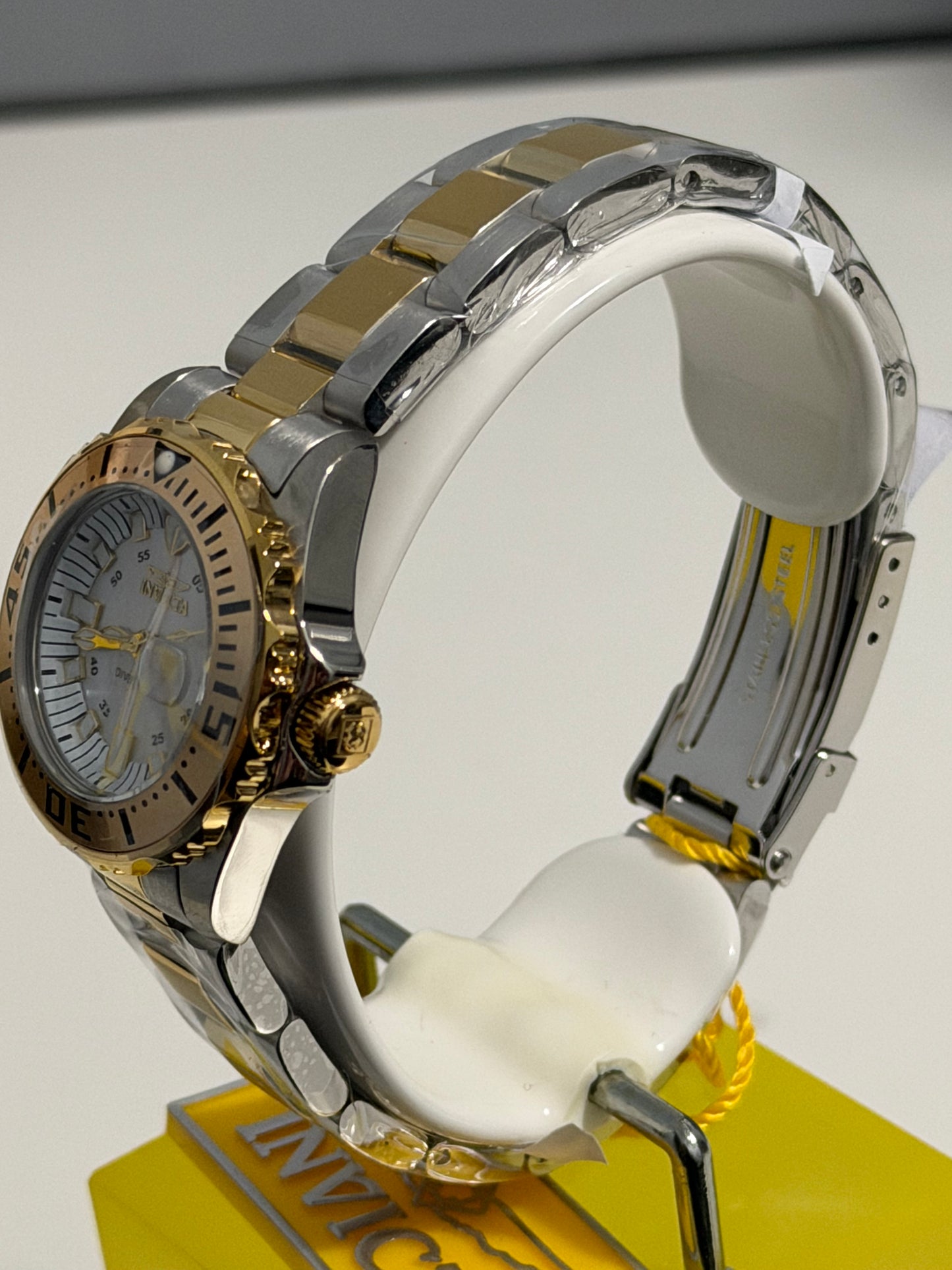 Invicta Pro Diver