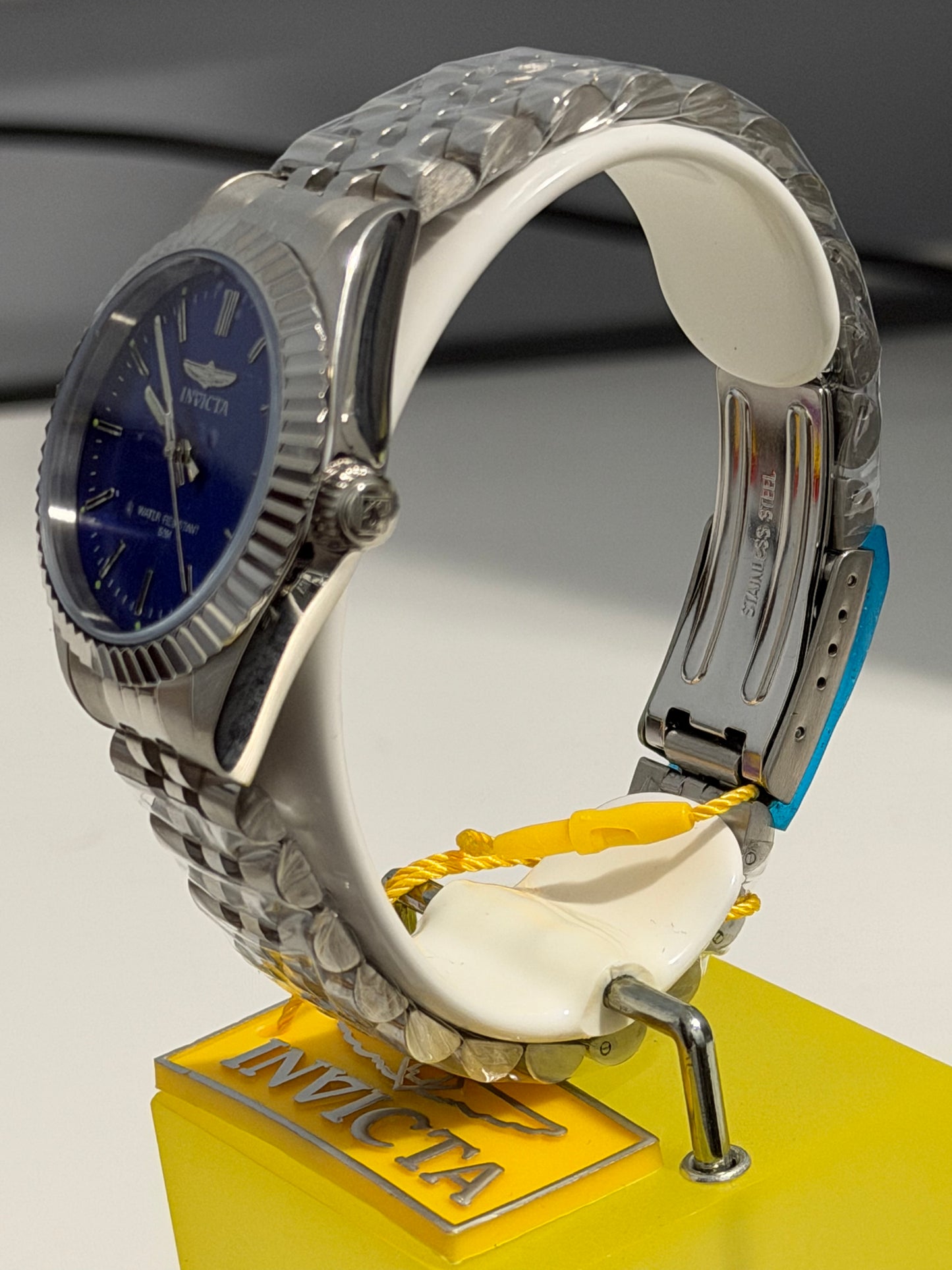 Invicta Specialty Lady 36mm
